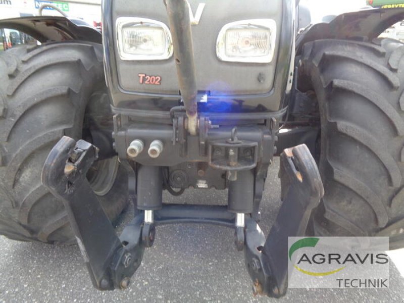 Traktor типа Valtra T 202 D DIRECT, Gebrauchtmaschine в Nartum (Фотография 5)