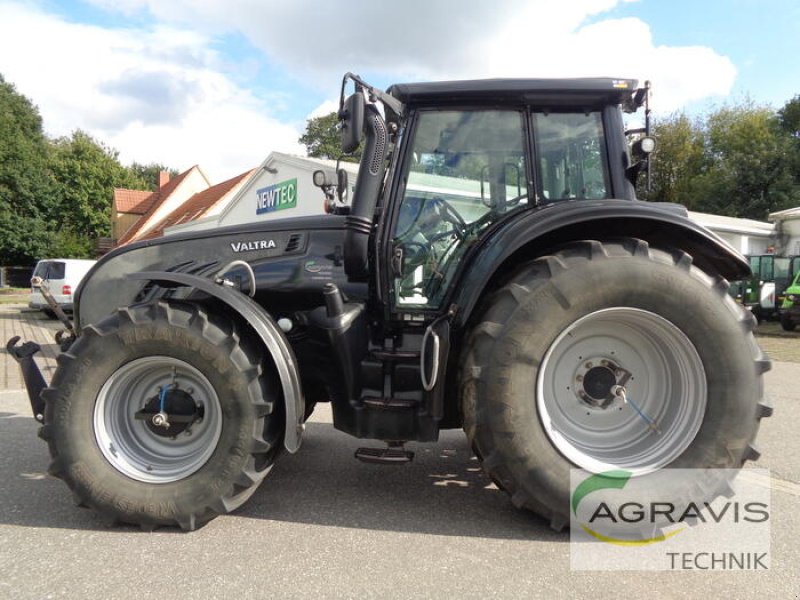 Traktor of the type Valtra T 202 D DIRECT, Gebrauchtmaschine in Nartum (Picture 23)