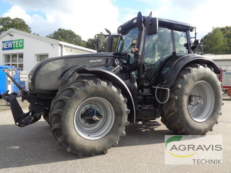 Traktor of the type Valtra T 202 D DIRECT, Gebrauchtmaschine in Nartum (Picture 1)