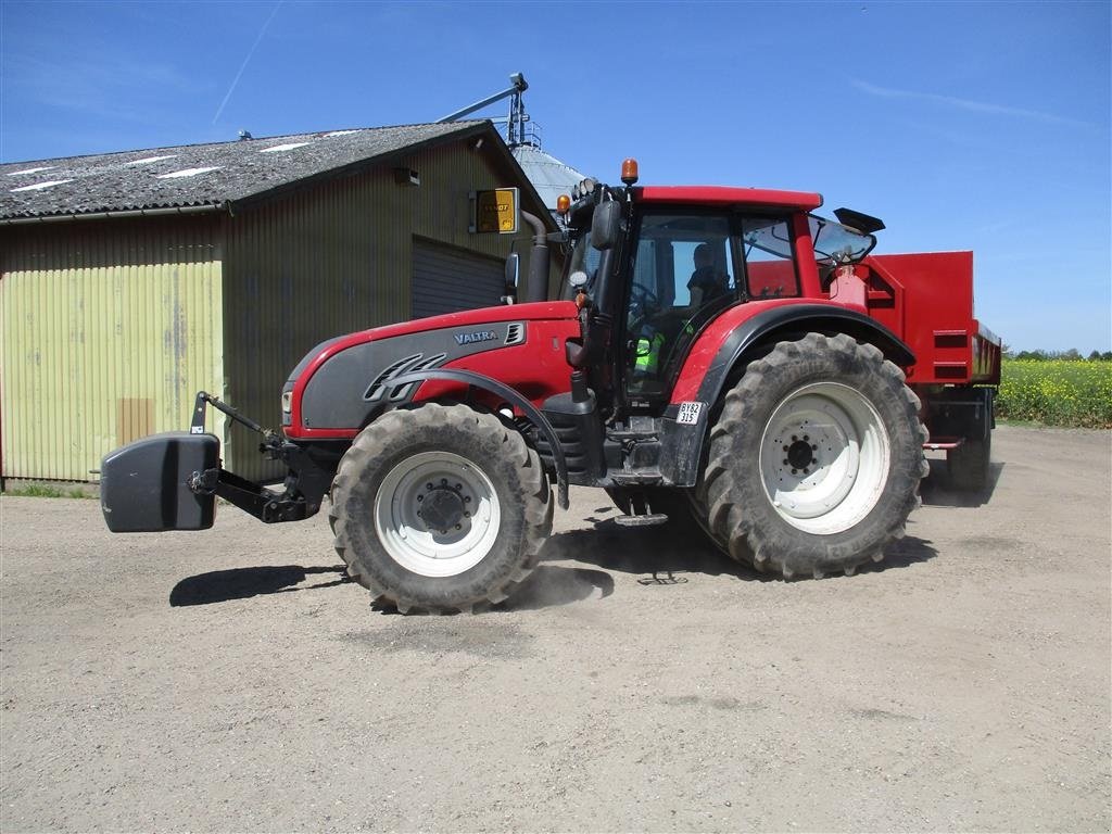 Traktor del tipo Valtra T 202 TRAKTOR med frontlift, Gebrauchtmaschine en Høng (Imagen 1)