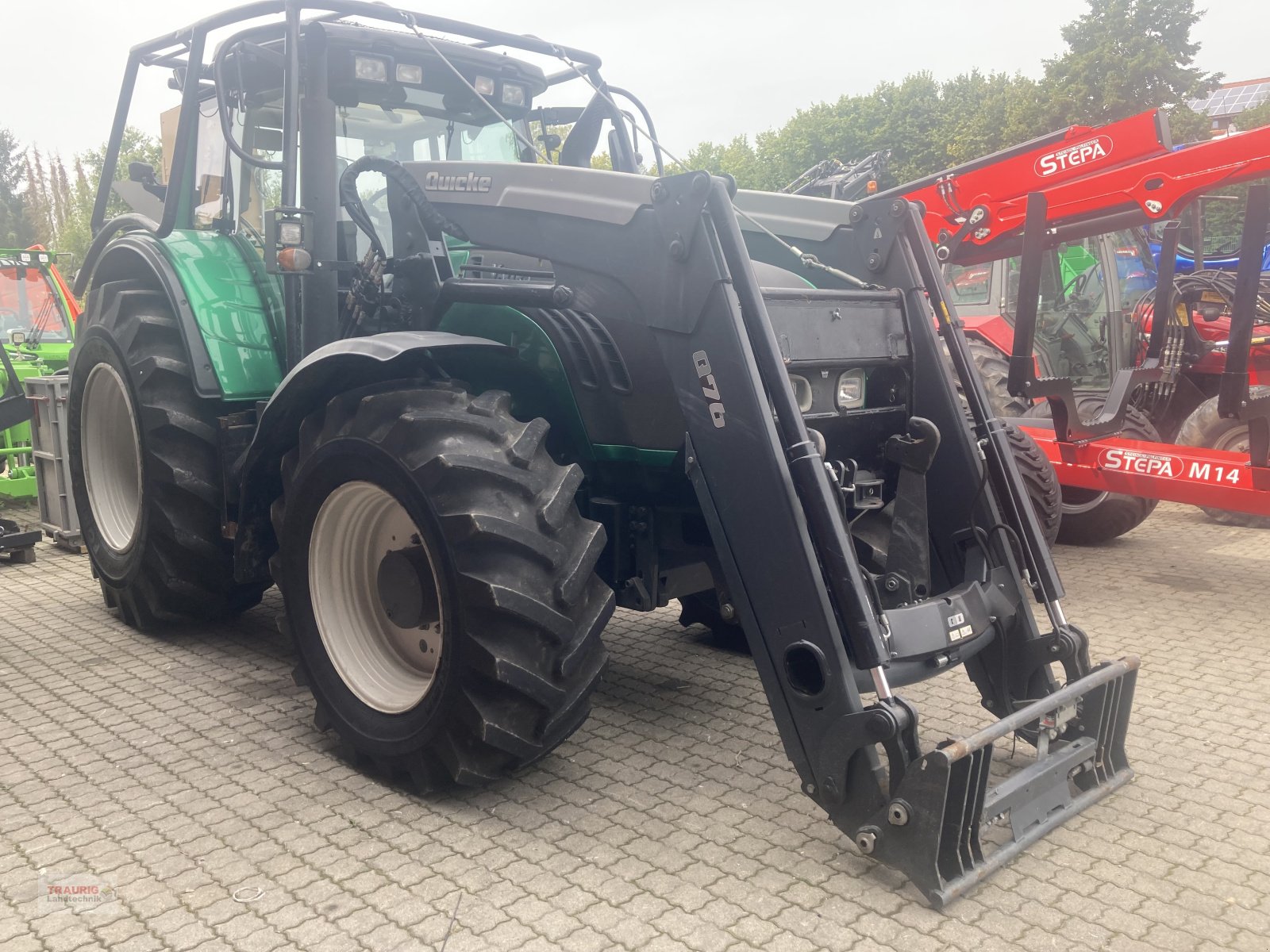 Traktor van het type Valtra T 203D Forst m. FL, Gebrauchtmaschine in Mainburg/Wambach (Foto 3)