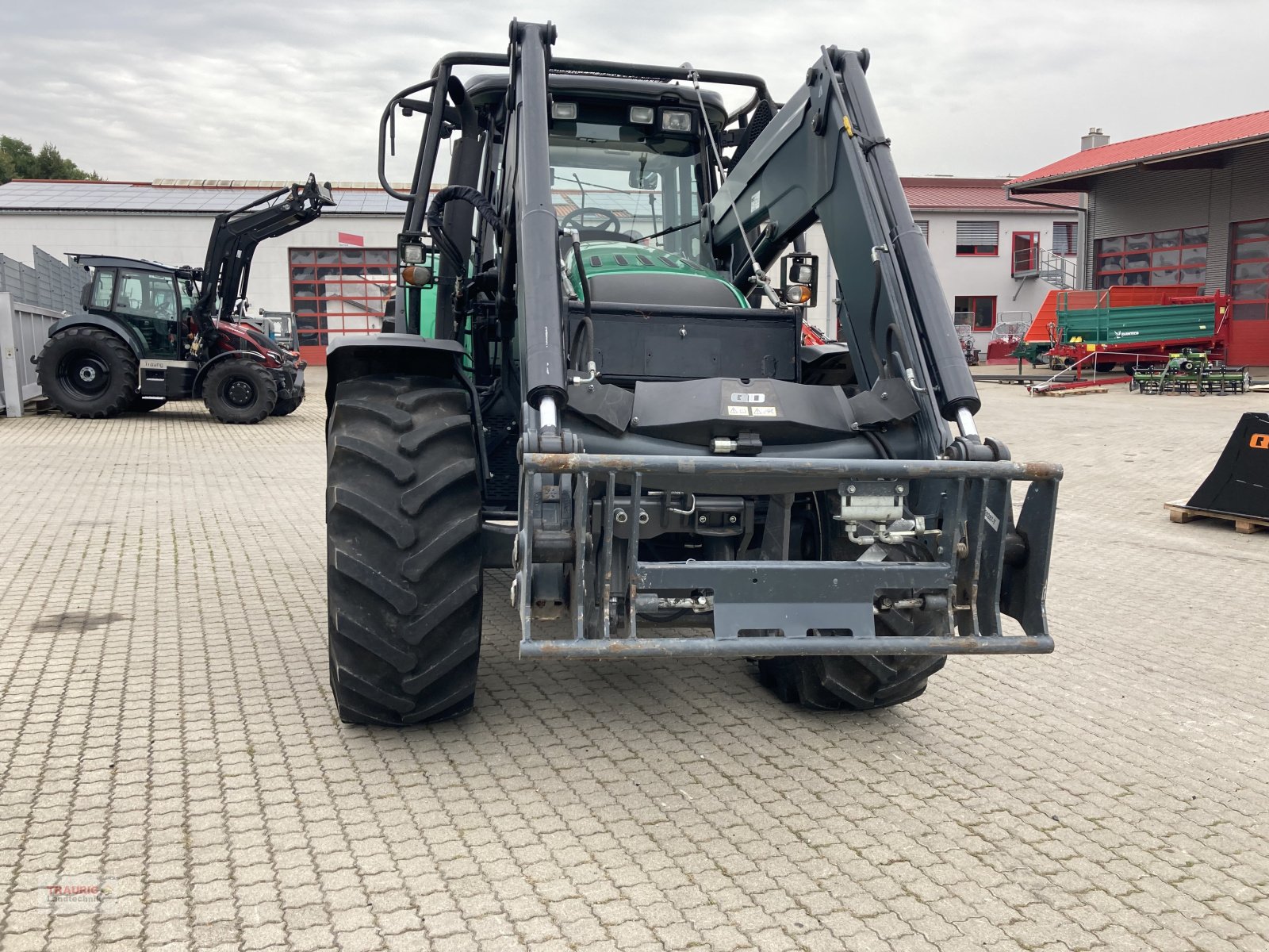 Traktor van het type Valtra T 203D Forst m. FL, Gebrauchtmaschine in Mainburg/Wambach (Foto 20)