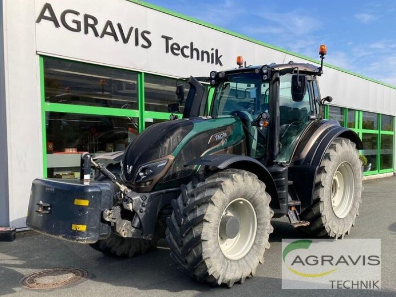 Traktor of the type Valtra T 214 D 1B8 DIRECT, Gebrauchtmaschine in Meschede-Remblinghausen (Picture 1)