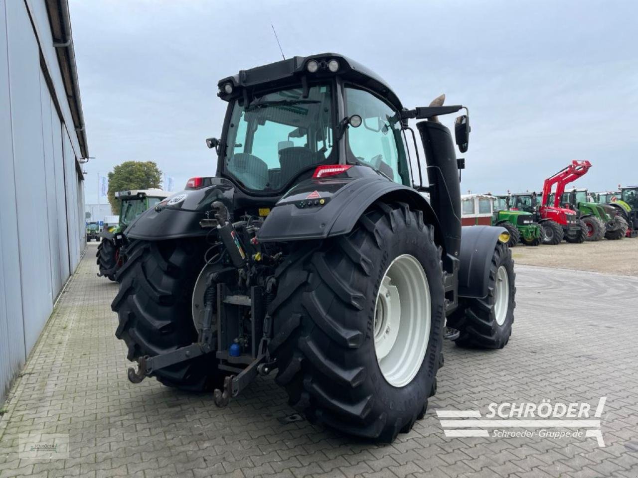 Traktor del tipo Valtra T 214 D SMARTTOUCH + RTK, Gebrauchtmaschine en Wildeshausen (Imagen 3)