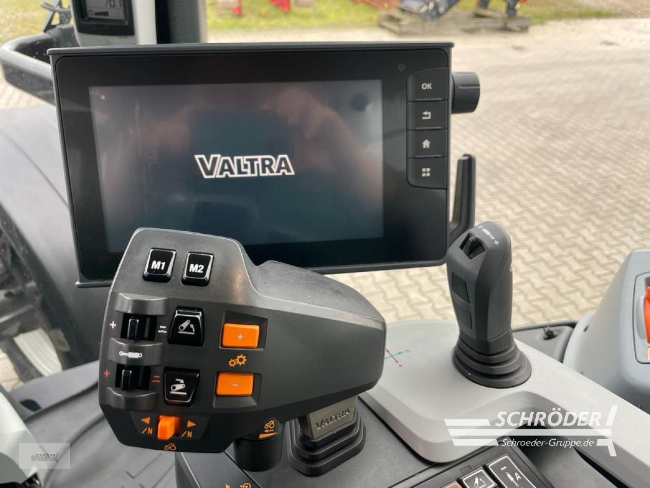 Traktor del tipo Valtra T 214 D SMARTTOUCH + RTK, Gebrauchtmaschine en Wildeshausen (Imagen 14)