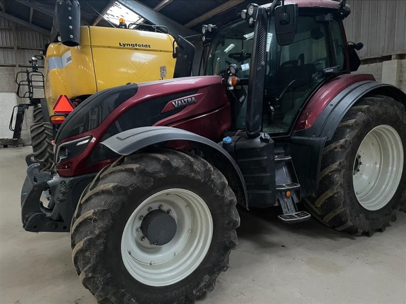 Traktor del tipo Valtra T 214 Versu, Gebrauchtmaschine In Skanderborg (Immagine 1)