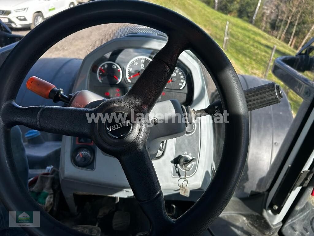 Traktor del tipo Valtra T 214 VERSU, Gebrauchtmaschine en Klagenfurt (Imagen 12)