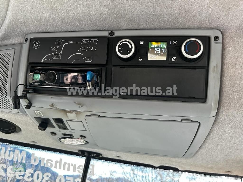 Traktor typu Valtra T 214 VERSU, Gebrauchtmaschine w Klagenfurt (Zdjęcie 11)