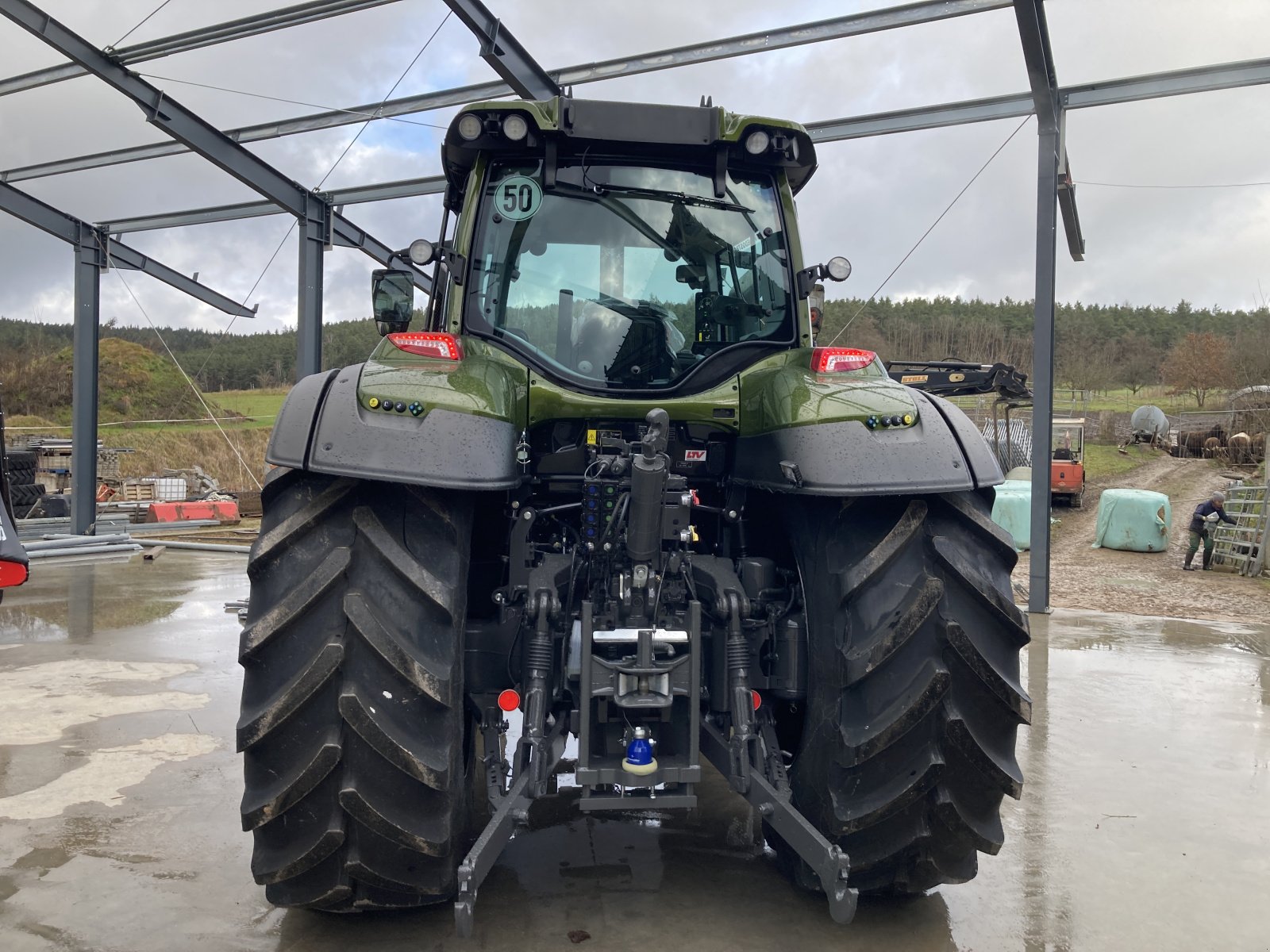 Traktor типа Valtra T 215 D, Neumaschine в Bodenwöhr/ Taxöldern (Фотография 4)