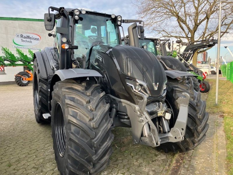 Traktor typu Valtra T 215A, Gebrauchtmaschine w Preetz (Zdjęcie 1)