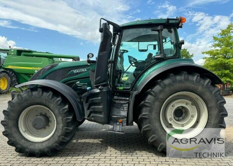 Traktor typu Valtra T 234 D 1B8 DIRECT, Gebrauchtmaschine v Calbe / Saale (Obrázok 2)