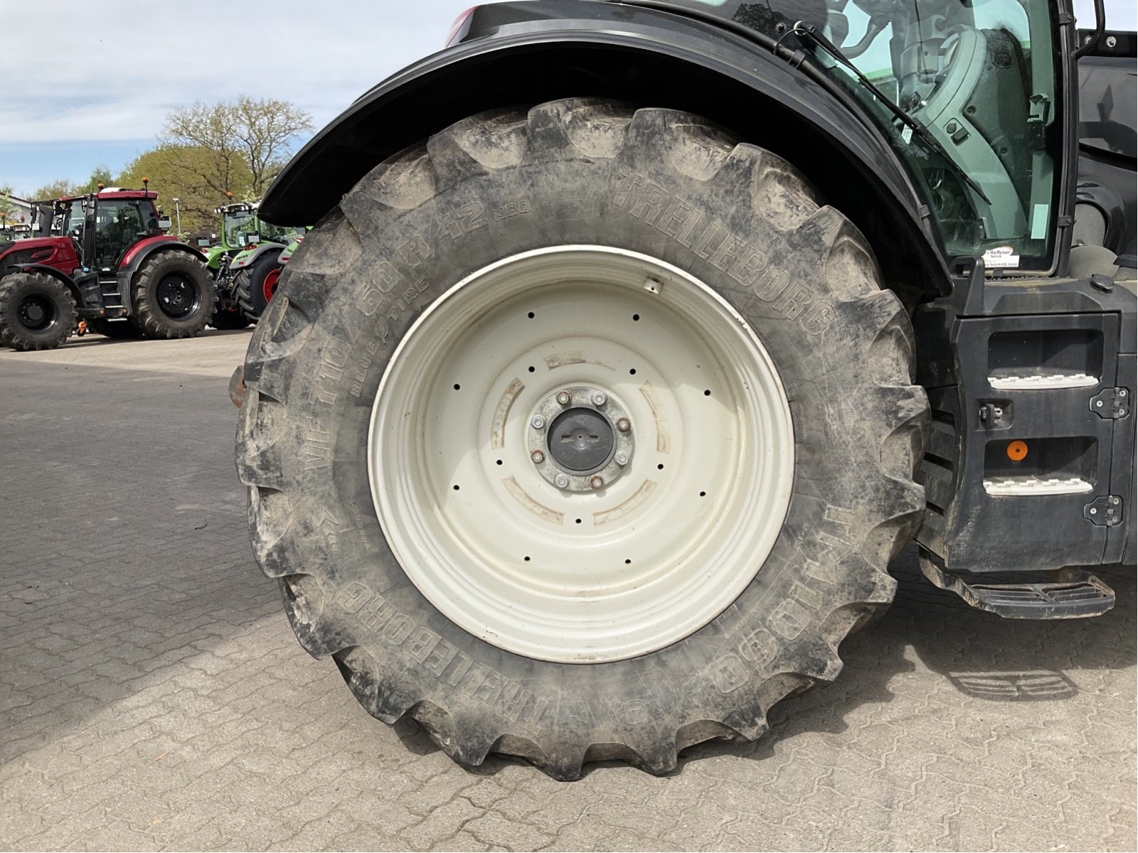 Traktor du type Valtra T 234 D, Gebrauchtmaschine en Bad Oldesloe (Photo 8)