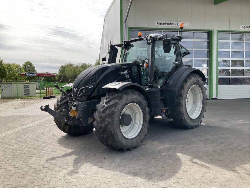 Traktor del tipo Valtra T 234 D, Gebrauchtmaschine In Bad Oldesloe (Immagine 1)