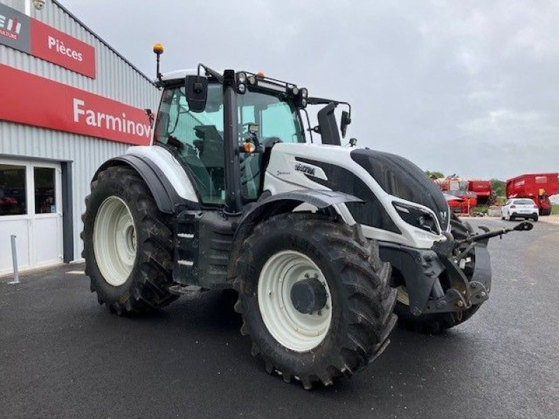 Traktor of the type Valtra T 234 DIRECT, Gebrauchtmaschine in POUSSAY (Picture 1)