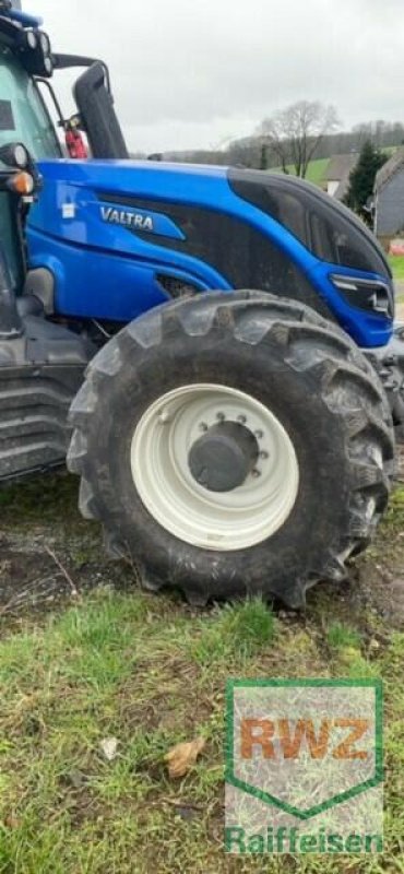 Traktor des Typs Valtra T 234 Direct, Gebrauchtmaschine in Wipperfürth (Bild 4)