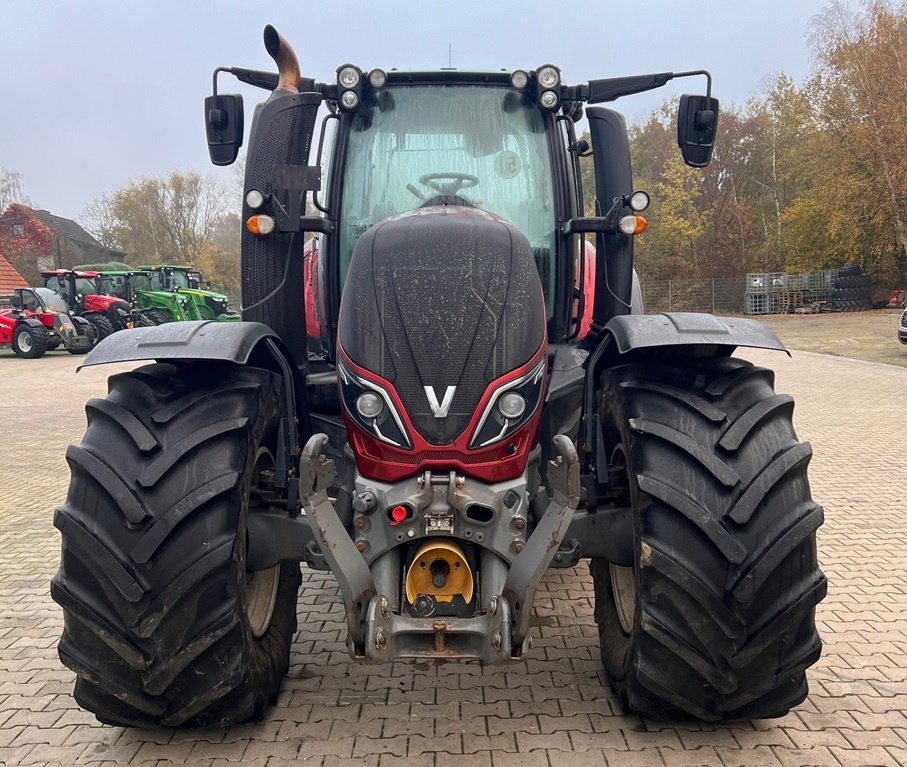 Traktor des Typs Valtra T 234 V   **FKH & FZW**, Gebrauchtmaschine in Bramsche (Bild 3)