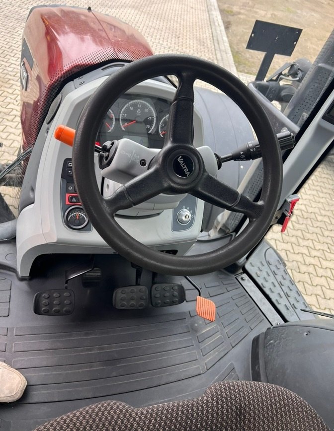 Traktor du type Valtra T 234 V   **FKH & FZW**, Gebrauchtmaschine en Bramsche (Photo 15)