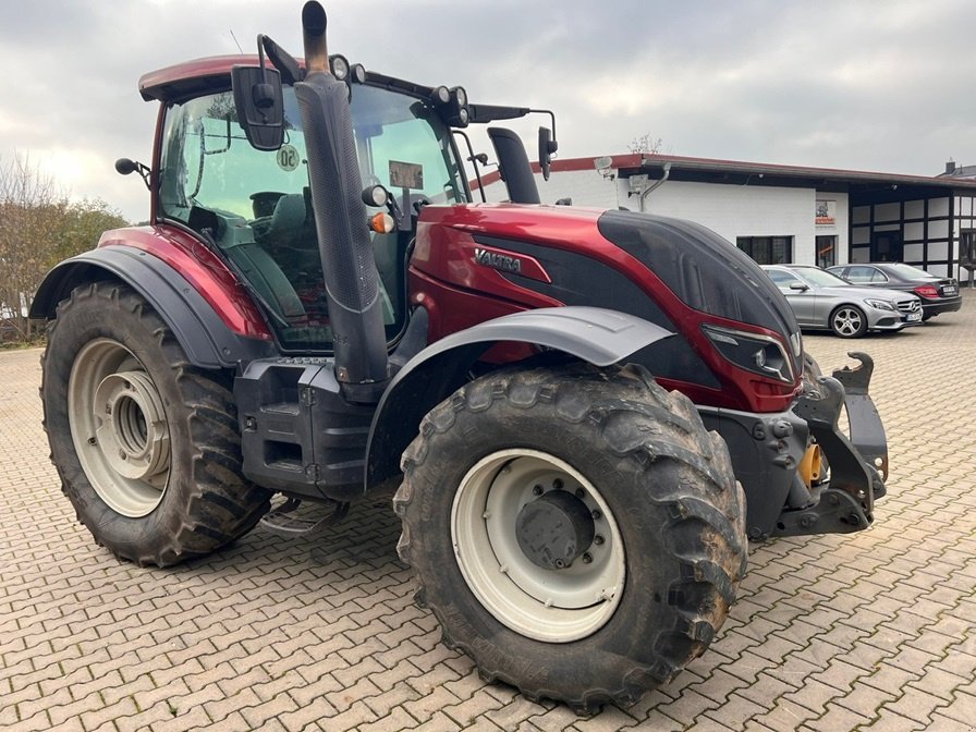 Traktor des Typs Valtra T 234 VERSU **FKH & FZW**, Gebrauchtmaschine in Bramsche (Bild 4)