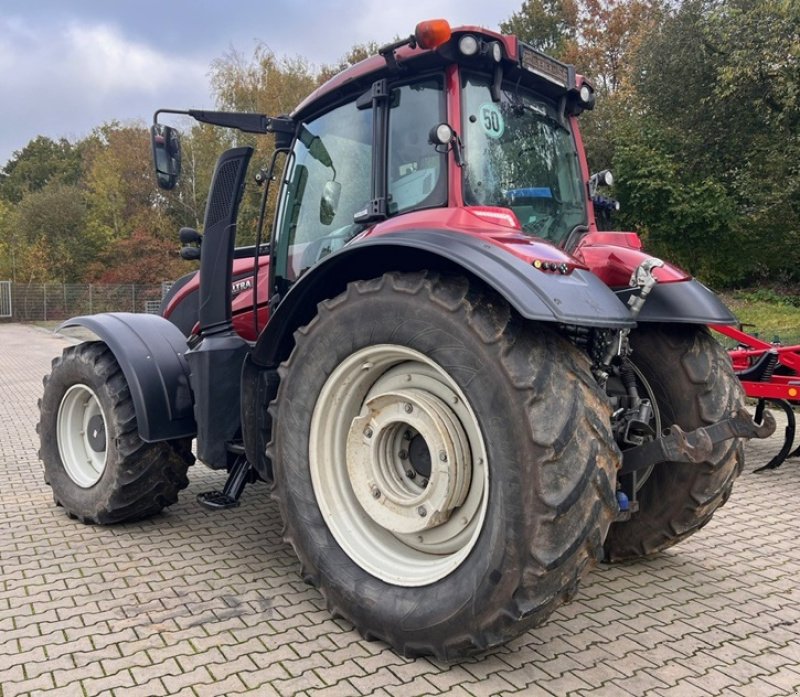 Traktor van het type Valtra T 234 VERSU **FKH & FZW**, Gebrauchtmaschine in Bramsche (Foto 7)