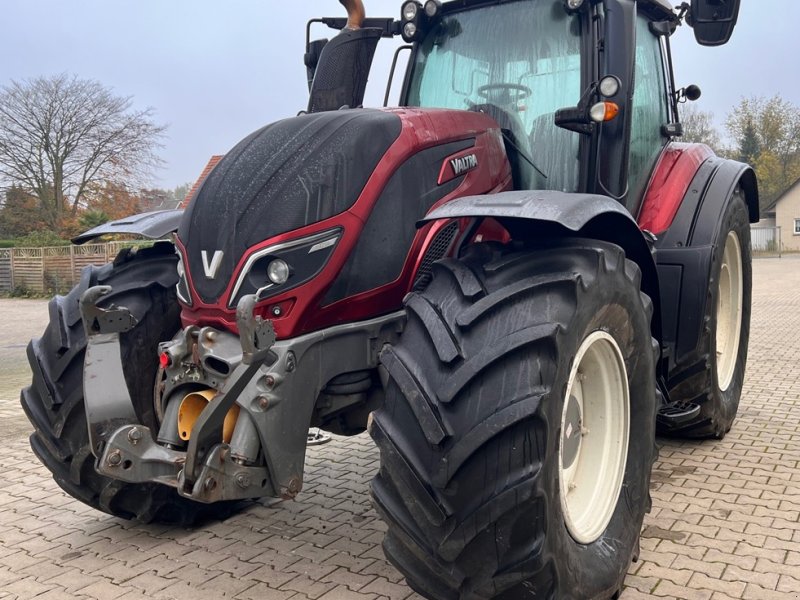 Traktor des Typs Valtra T 234 VERSU **FKH & FZW**, Gebrauchtmaschine in Bramsche