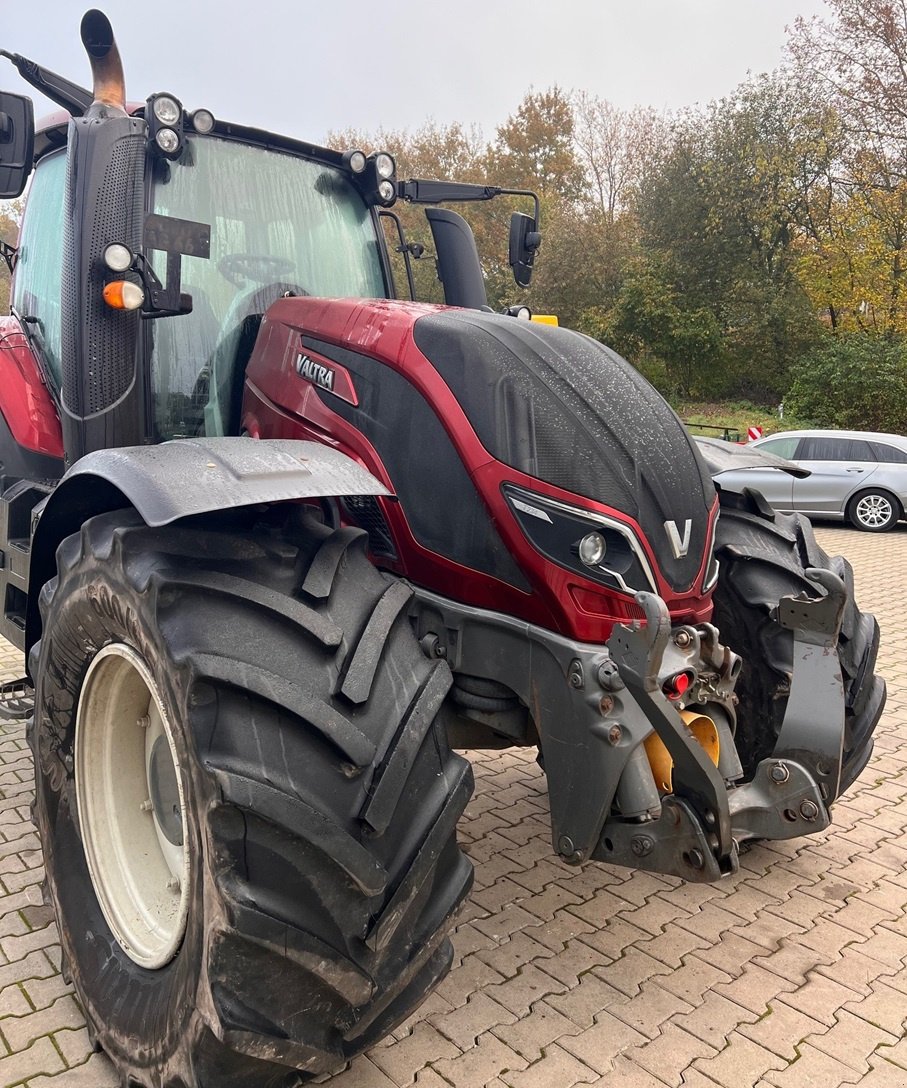 Traktor typu Valtra T 234 VERSU **FKH & FZW**, Gebrauchtmaschine v Bramsche (Obrázok 2)