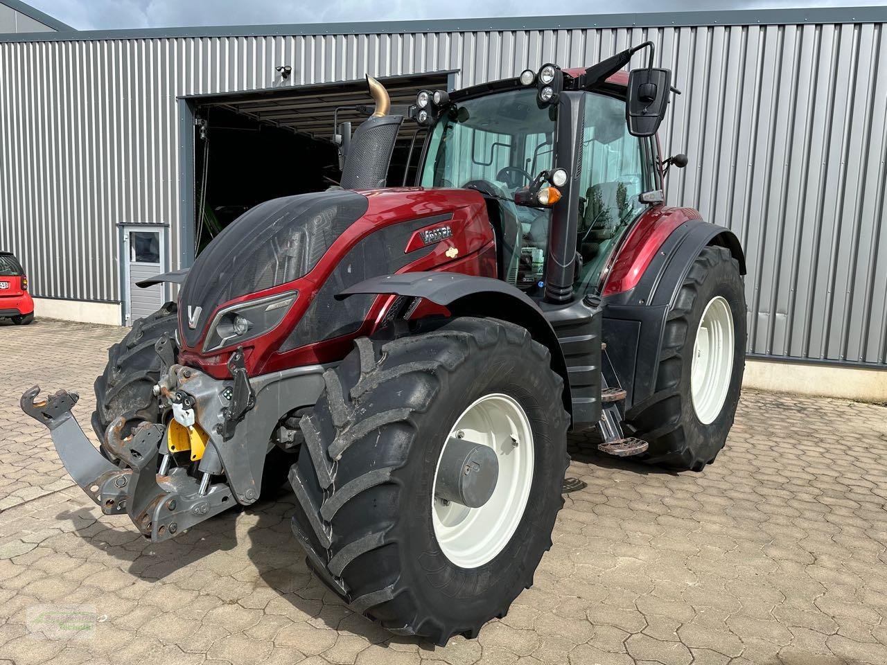 Traktor des Typs Valtra T 234 Versu, Gebrauchtmaschine in Coppenbruegge (Bild 1)