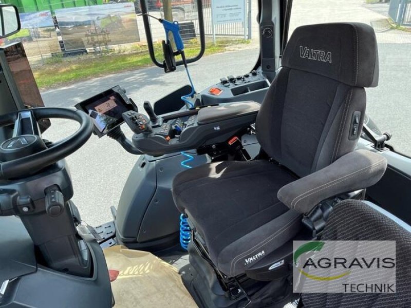 Traktor typu Valtra T 235 D 2A1 DIRECT, Gebrauchtmaschine v Meppen (Obrázek 13)