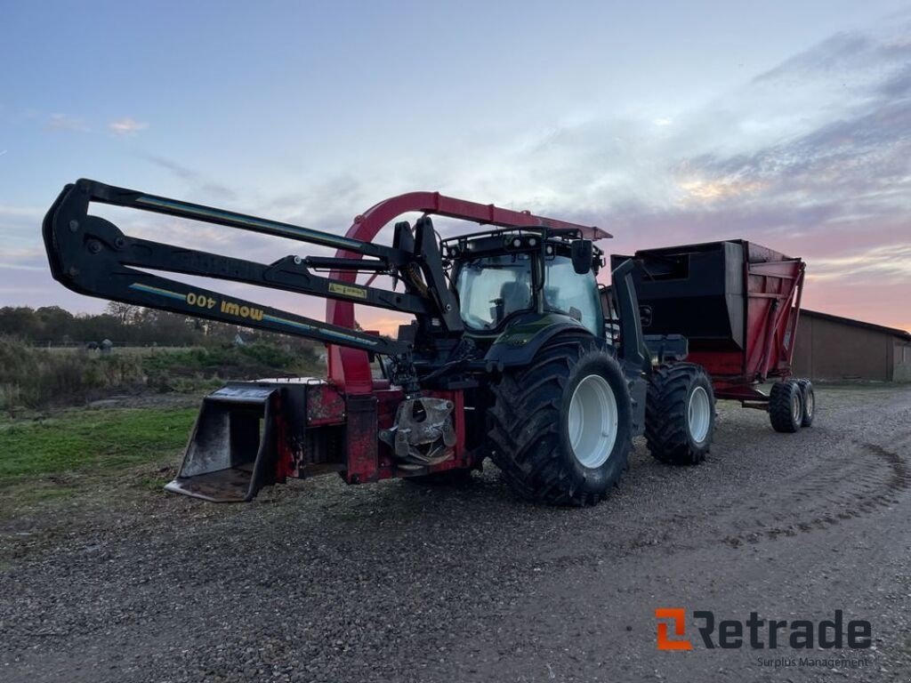 Traktor del tipo Valtra T 235 D med flis hugger kran og vogn, Gebrauchtmaschine In Rødovre (Immagine 5)