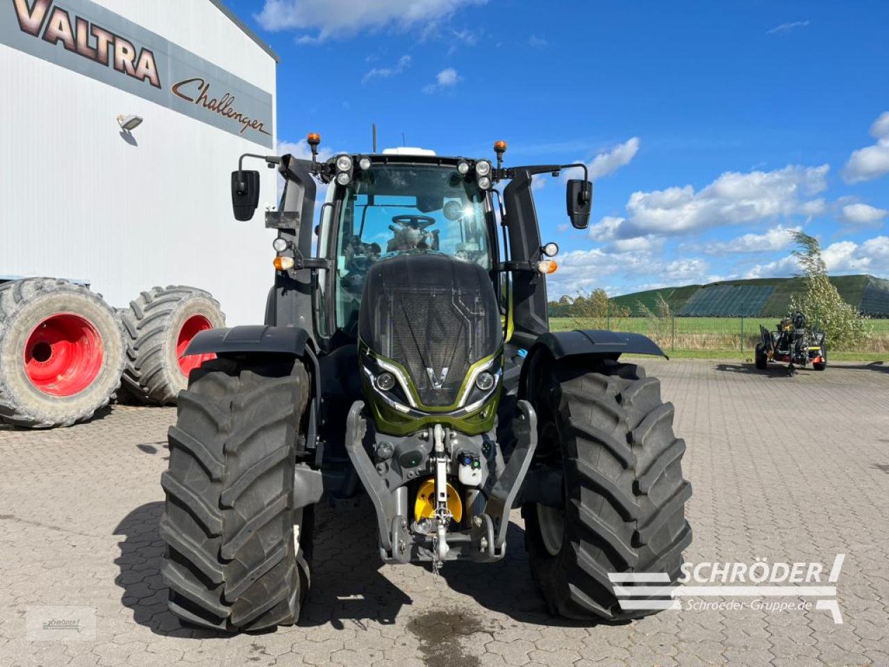 Traktor des Typs Valtra T 235 D, Gebrauchtmaschine in Leizen (Bild 4)