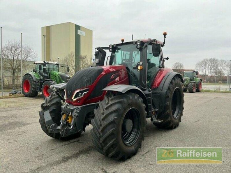 Traktor van het type Valtra T 235 Direct, Vorführmaschine in Bruchsal (Foto 1)