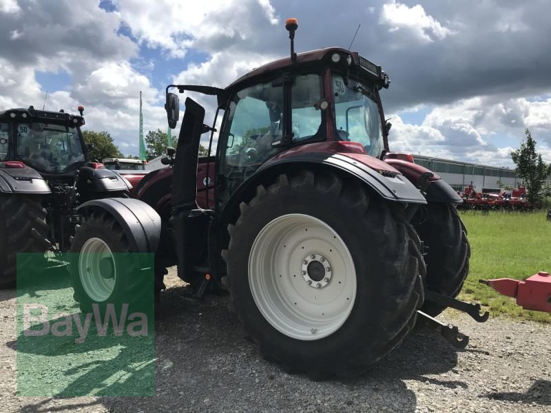 Traktor of the type Valtra T 235 VERSU, Gebrauchtmaschine in Blaufelden (Picture 3)