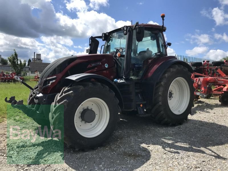 Traktor des Typs Valtra T 235 VERSU, Gebrauchtmaschine in Blaufelden (Bild 4)