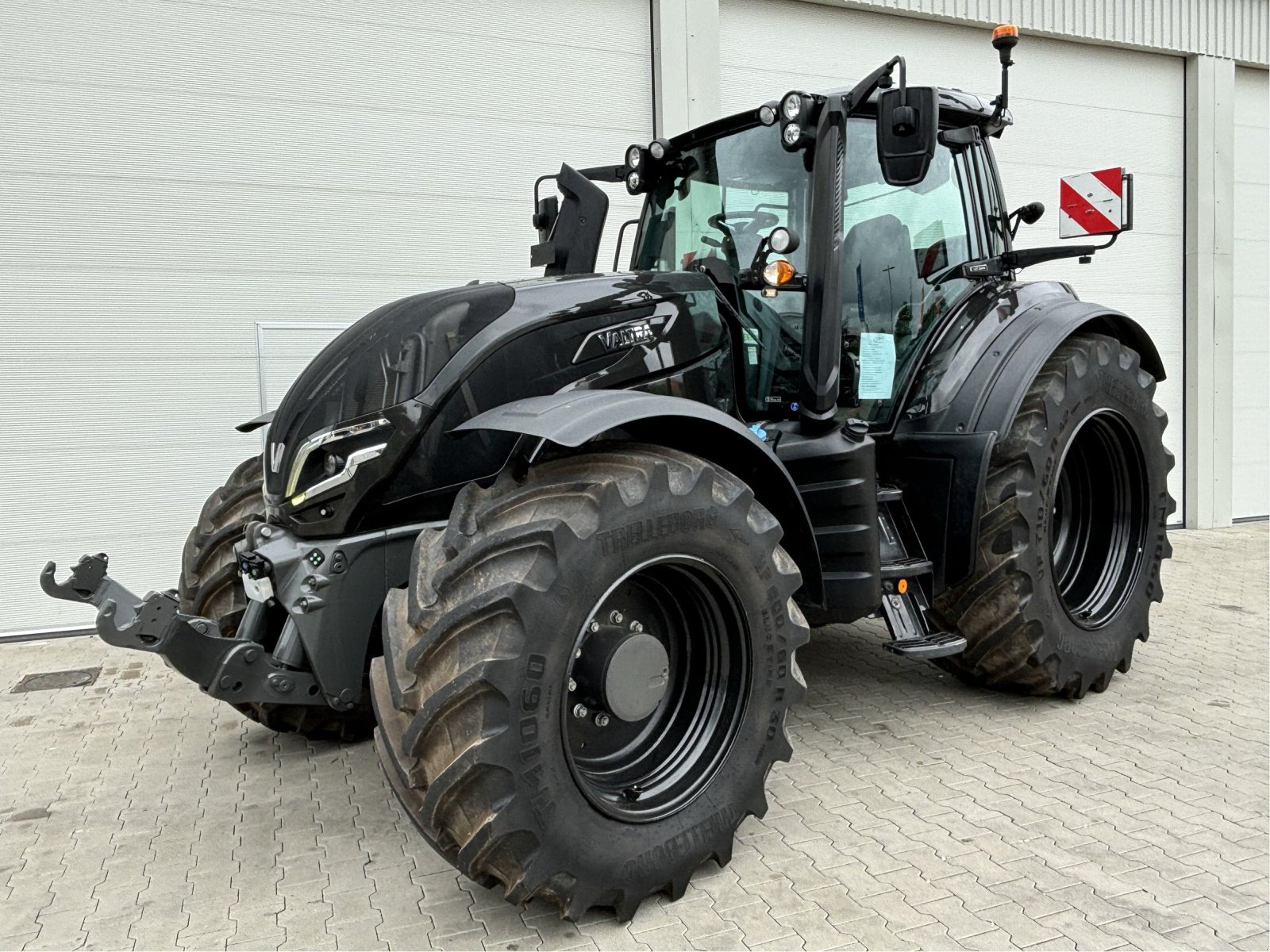 Traktor του τύπου Valtra T 255 Active, Gebrauchtmaschine σε Bützow (Φωτογραφία 1)