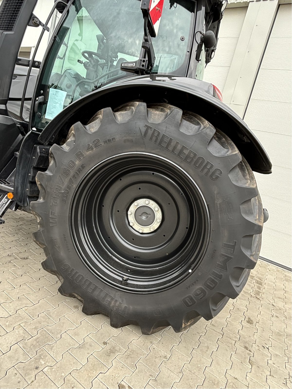 Traktor van het type Valtra T 255 Active, Gebrauchtmaschine in Bützow (Foto 7)