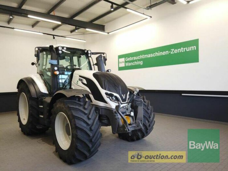 Traktor des Typs Valtra T 255 V, Gebrauchtmaschine in Manching