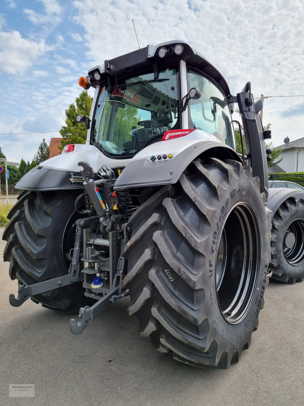 Traktor Türe ait Valtra T 255 Versu, RÜFA, SmartTouch, u.v.m., Neumaschine içinde Tapfheim (resim 9)