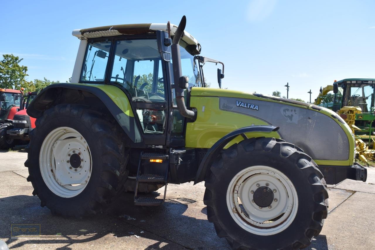 Traktor typu Valtra T120, Gebrauchtmaschine v Oyten (Obrázek 1)