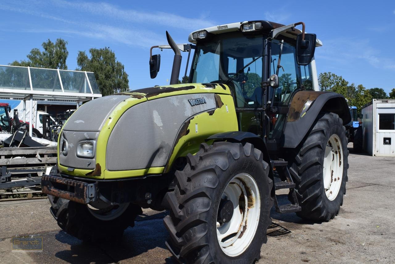 Traktor типа Valtra T120, Gebrauchtmaschine в Oyten (Фотография 4)