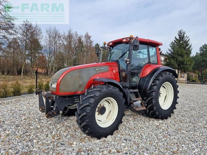 Traktor типа Valtra t120, Gebrauchtmaschine в ZELOW (Фотография 1)