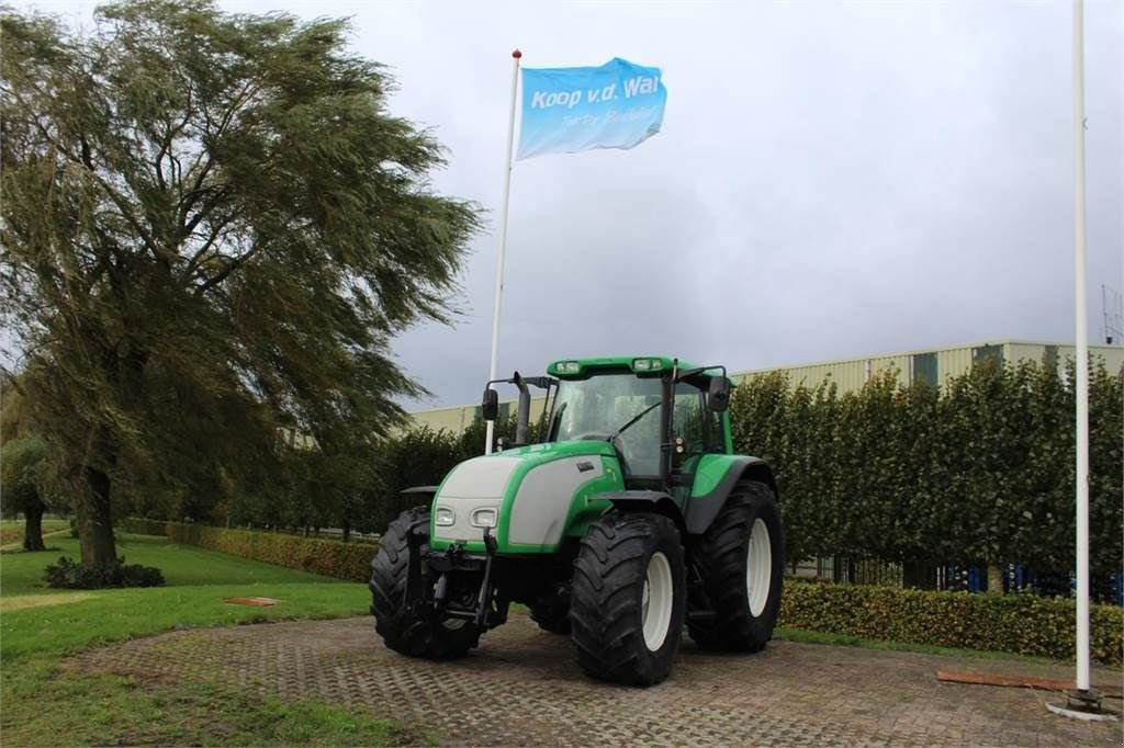 Traktor van het type Valtra T130 Hitech, Gebrauchtmaschine in Bant (Foto 1)