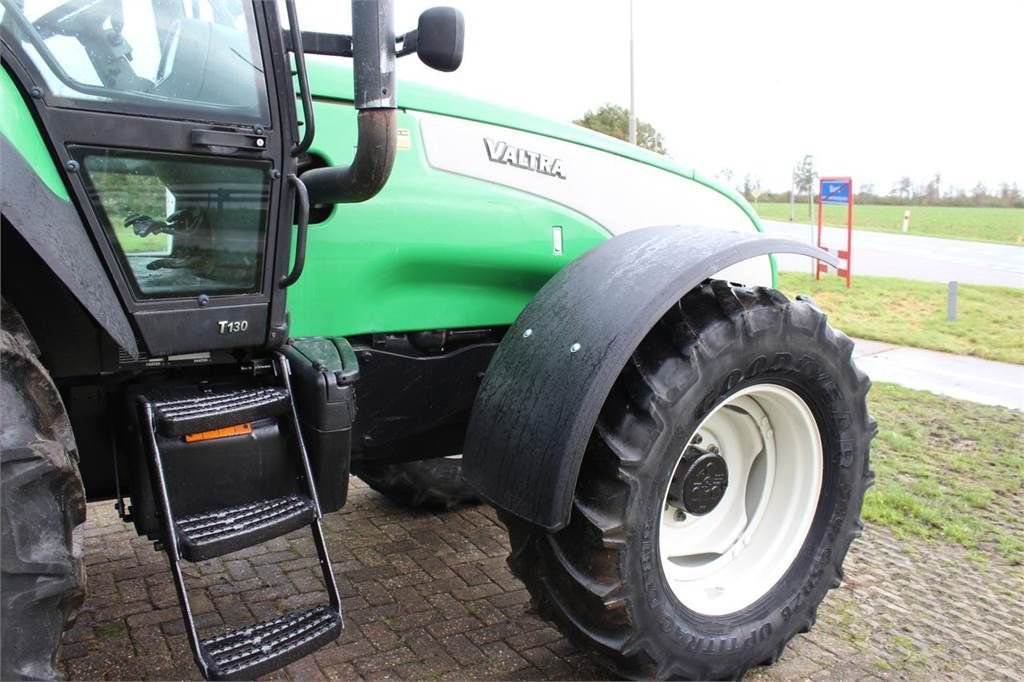 Traktor des Typs Valtra T130 Hitech, Gebrauchtmaschine in Bant (Bild 5)