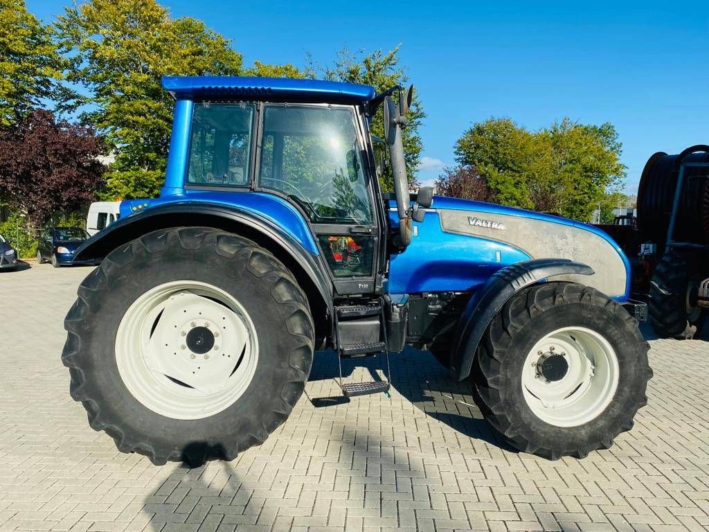 Traktor del tipo Valtra T130 Hitech, Gebrauchtmaschine In Marknesse (Immagine 4)