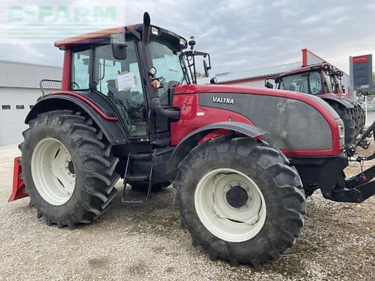 Traktor za tip Valtra t131, Gebrauchtmaschine u MONFERRAN (Slika 2)