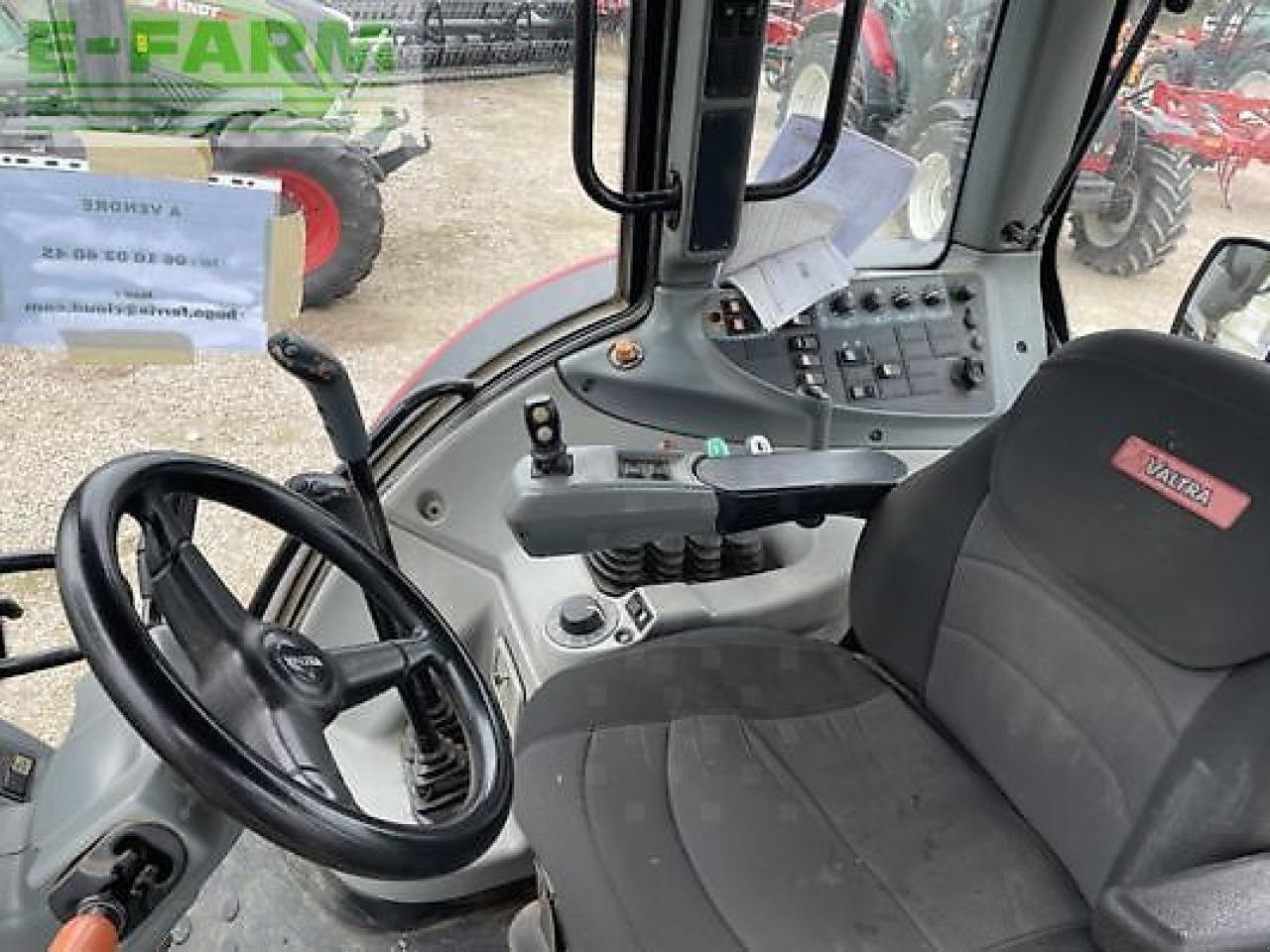 Traktor del tipo Valtra t131, Gebrauchtmaschine en MONFERRAN (Imagen 5)