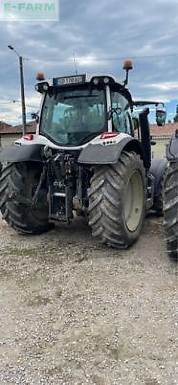 Traktor del tipo Valtra t135d, Gebrauchtmaschine en MONFERRAN (Imagen 4)