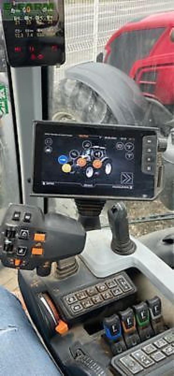 Traktor del tipo Valtra t135d, Gebrauchtmaschine en MONFERRAN (Imagen 5)