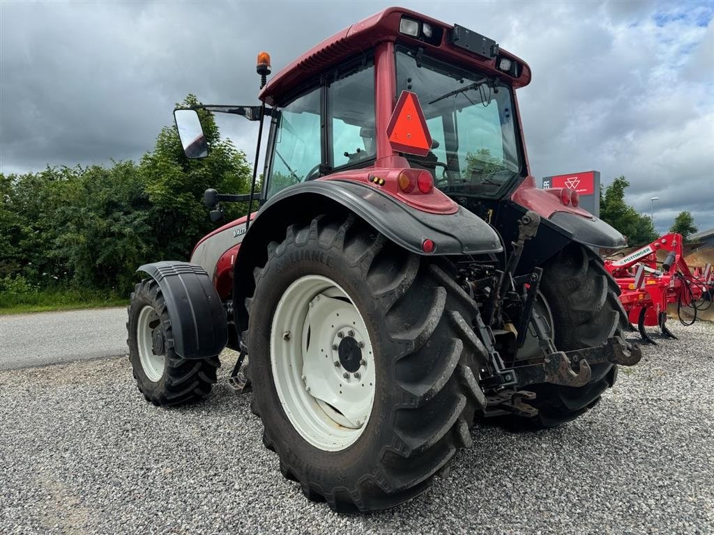 Traktor van het type Valtra T150, Gebrauchtmaschine in Hadsten (Foto 5)