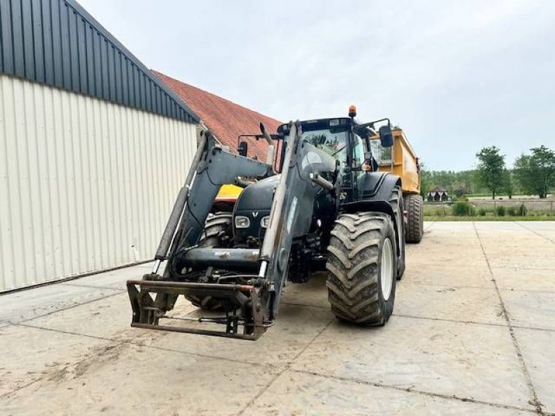 Traktor tip Valtra T151 Hitech FH+PTO+Voorlader, Gebrauchtmaschine in Marknesse (Poză 7)