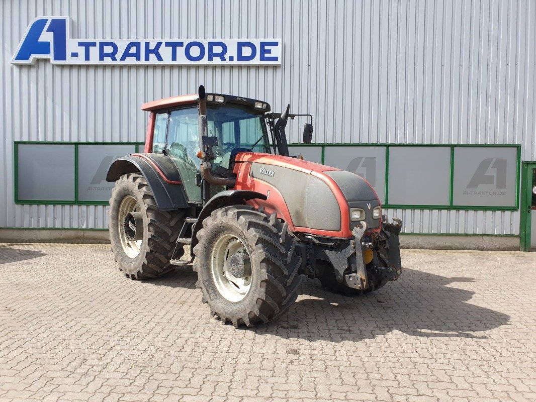 Traktor des Typs Valtra T151, Gebrauchtmaschine in Sittensen (Bild 2)