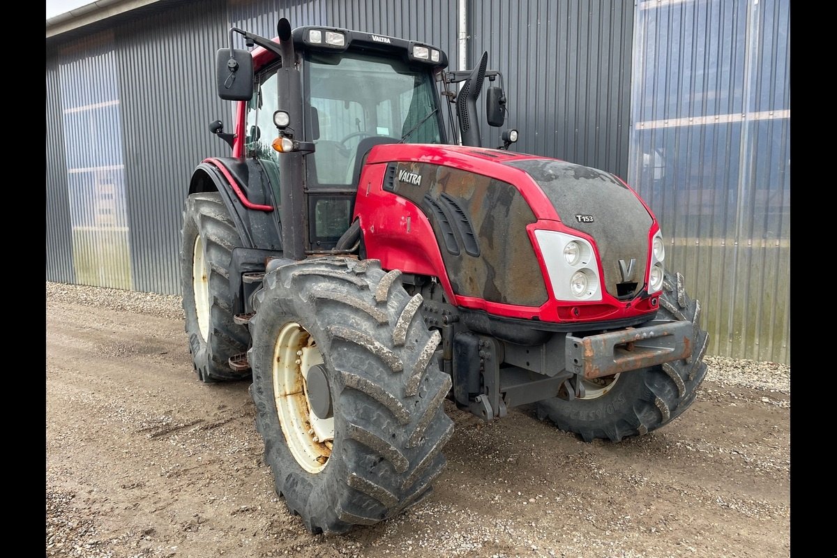 Traktor of the type Valtra T153, Gebrauchtmaschine in Viborg (Picture 5)